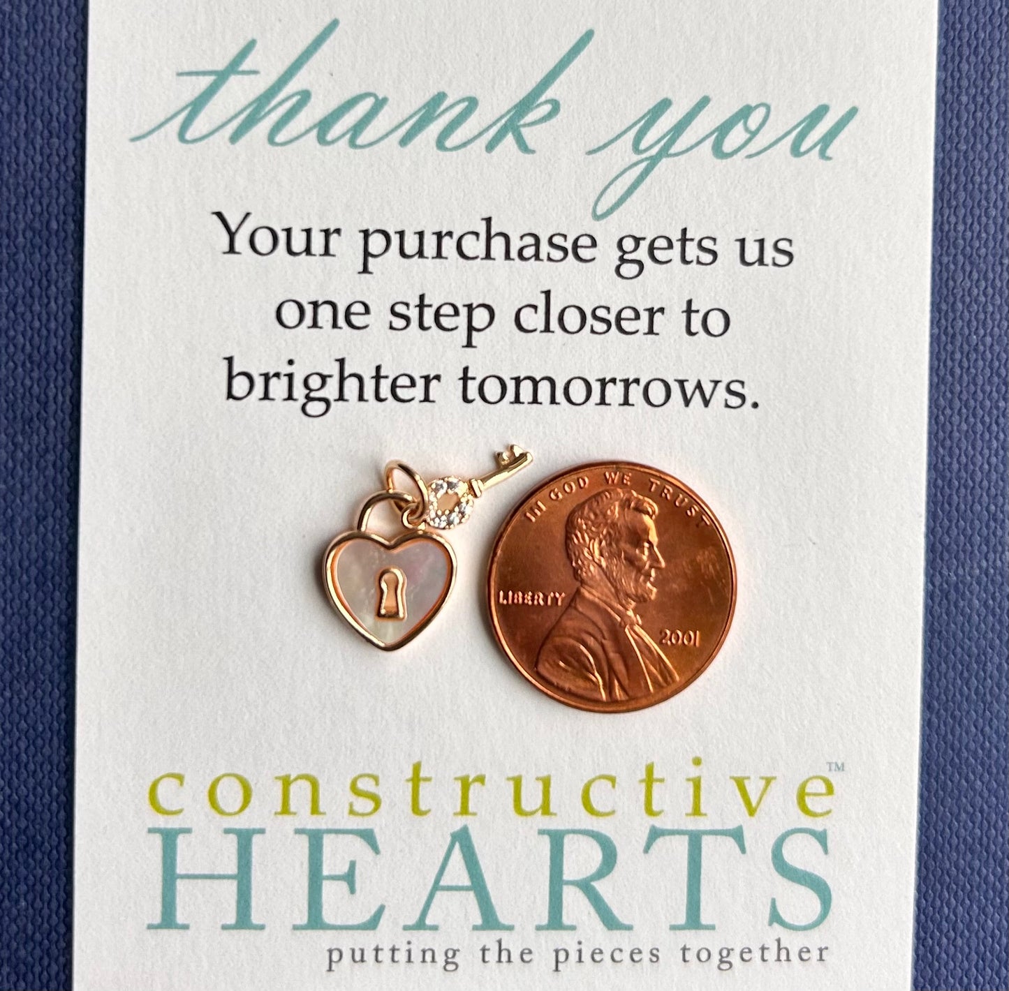 v Heart lock Mother of Pearl with Key