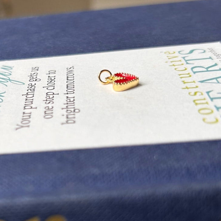 v Heart small red enamel